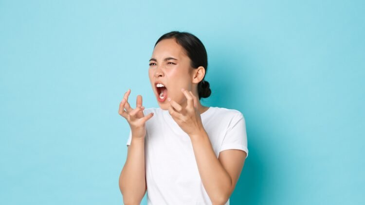 Jangan biarkan pikiran buruk di kepala terus berkembang. (Freepik)