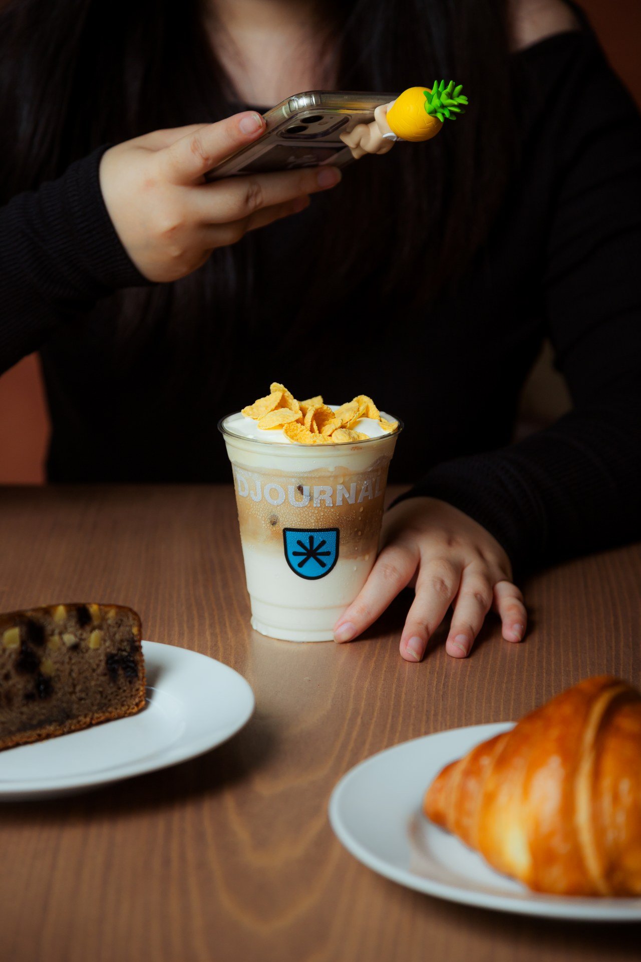 Korean-style latte tak hanya punya rasa unik tetapi berpenampilan sedap dipandang mata