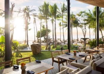 Merayakan Kemerdekaan RI debur ombak pantai Sanur sambil mencicip warisan kuliner bahari