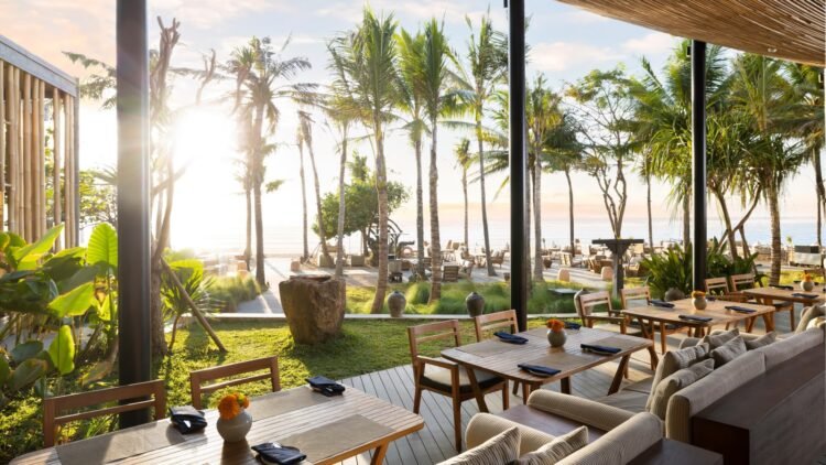 Merayakan Kemerdekaan RI debur ombak pantai Sanur sambil mencicip warisan kuliner bahari