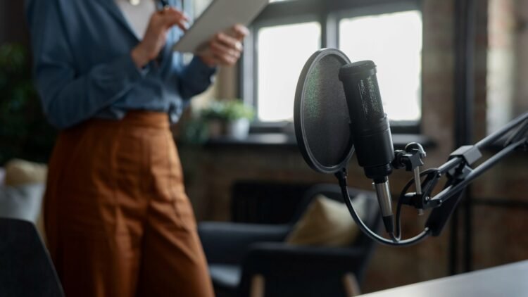 Pola perilaku konsumsi Gen Z terhadap podcast telah berubah. (Foto: Freepik)