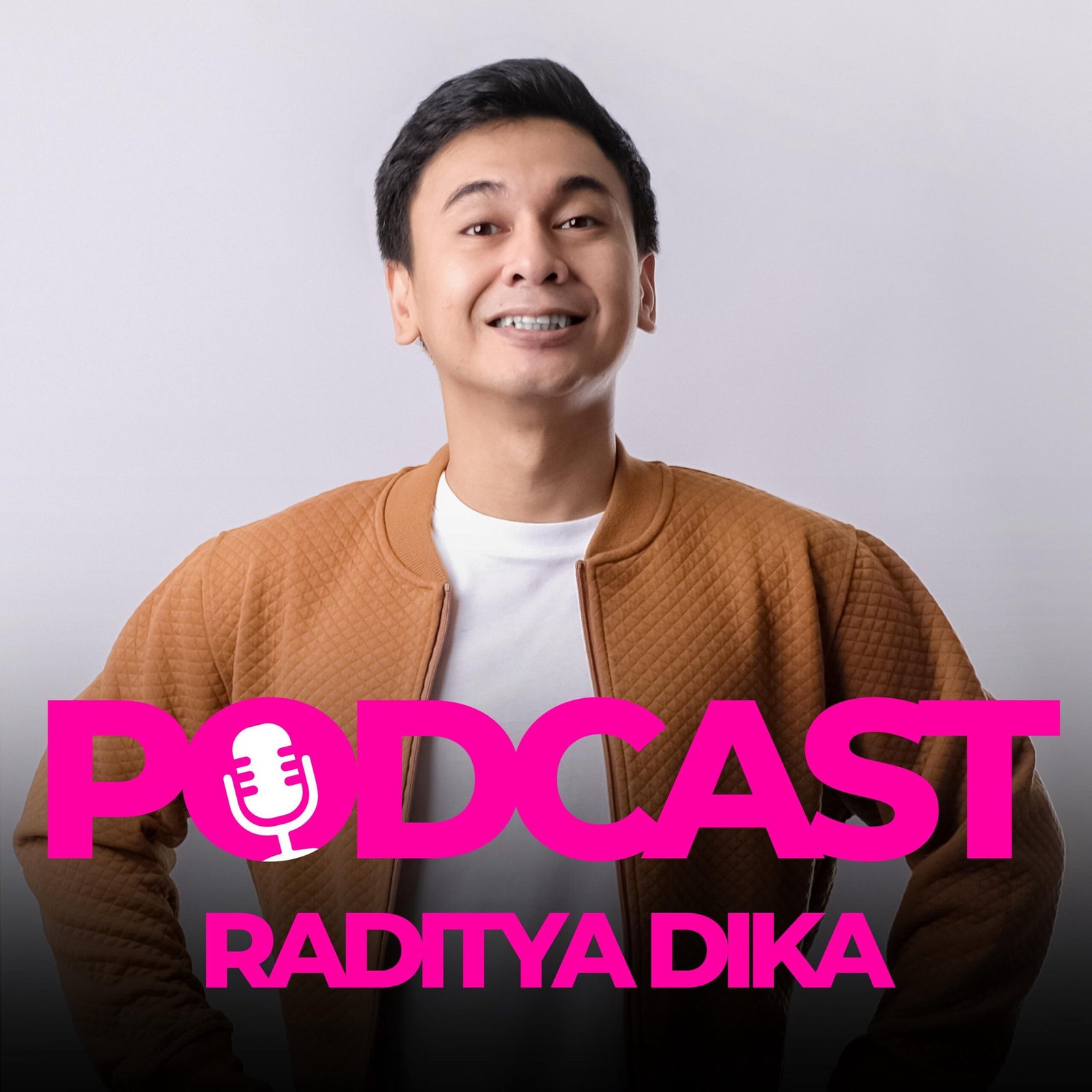 Raditya Dika merasa video podcast mampu meningkatkan pengalaman penonton menjadi lebih atraktif